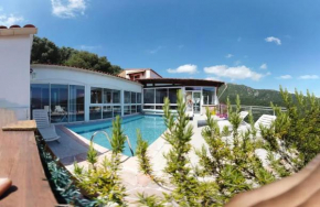 Villa conviviale à Olmeto avec piscine privée